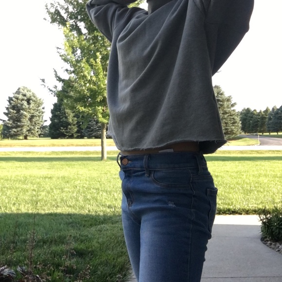 Grey cropped sweater women’s XS - Picture 2 of 4